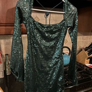 Long sleeved, size small, sequined emerald green short dress (cocktail)